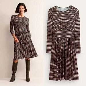 Boden • Thea Short Jersey Dress fit & flare knit Olive Green Abstract Diamond